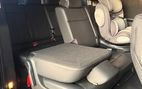 Hyundai Staria, 2022 год, 5 350 000 рублей, 3 фотография