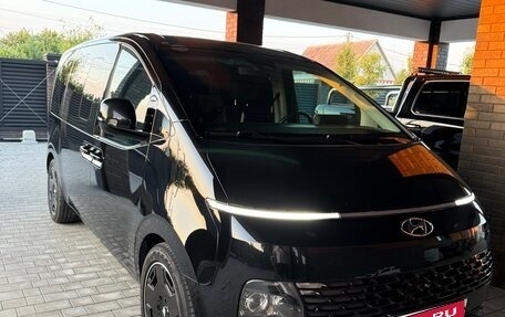 Hyundai Staria, 2022 год, 5 350 000 рублей, 2 фотография