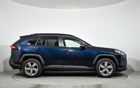 Toyota RAV4, 2019 год, 3 150 000 рублей, 4 фотография