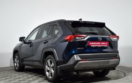 Toyota RAV4, 2019 год, 3 150 000 рублей, 8 фотография