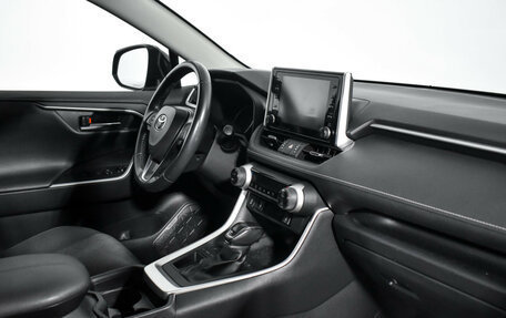 Toyota RAV4, 2019 год, 3 150 000 рублей, 14 фотография