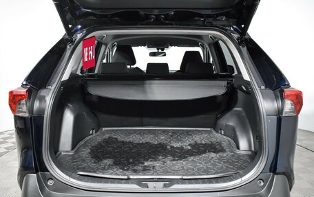 Toyota RAV4, 2019 год, 3 150 000 рублей, 20 фотография