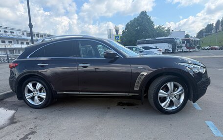 Infiniti FX II, 2010 год, 1 970 000 рублей, 3 фотография