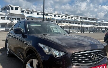 Infiniti FX II, 2010 год, 1 970 000 рублей, 2 фотография