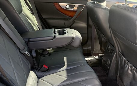 Infiniti FX II, 2010 год, 1 970 000 рублей, 14 фотография