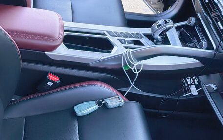 Geely Coolray I, 2022 год, 1 900 000 рублей, 4 фотография