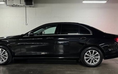 Mercedes-Benz E-Класс, 2019 год, 3 200 000 рублей, 4 фотография