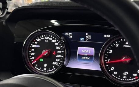 Mercedes-Benz E-Класс, 2019 год, 3 200 000 рублей, 9 фотография