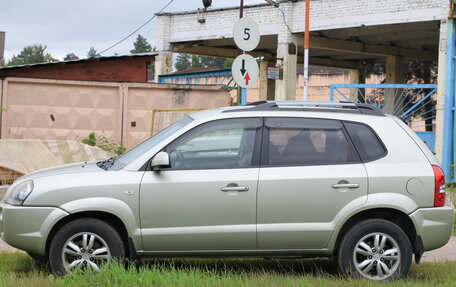 Hyundai Tucson III, 2008 год, 750 000 рублей, 3 фотография
