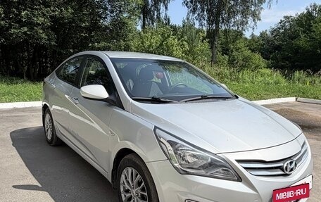 Hyundai Solaris II рестайлинг, 2016 год, 750 000 рублей, 3 фотография