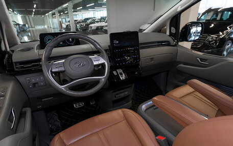 Hyundai Staria, 2021 год, 4 300 000 рублей, 7 фотография