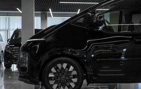 Hyundai Staria, 2021 год, 4 300 000 рублей, 27 фотография