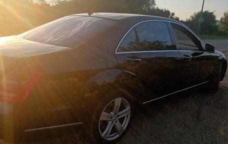 Mercedes-Benz S-Класс, 2010 год, 1 650 000 рублей, 4 фотография