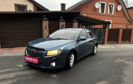 Chevrolet Cruze II, 2013 год, 650 000 рублей, 3 фотография