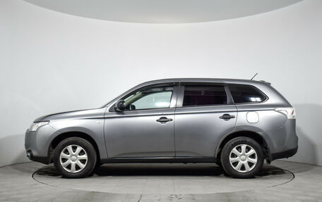 Mitsubishi Outlander III рестайлинг 3, 2013 год, 1 099 000 рублей, 9 фотография