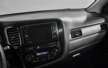 Mitsubishi Outlander III рестайлинг 3, 2013 год, 1 099 000 рублей, 17 фотография