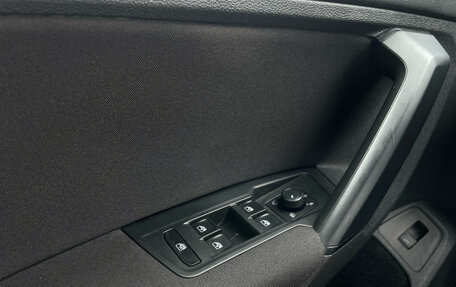 Volkswagen Tiguan II, 2021 год, 3 200 000 рублей, 15 фотография