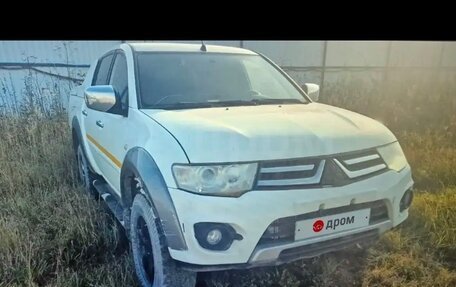 Mitsubishi L200 IV рестайлинг, 2014 год, 1 550 000 рублей, 4 фотография