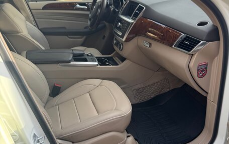 Mercedes-Benz M-Класс, 2013 год, 3 850 000 рублей, 10 фотография