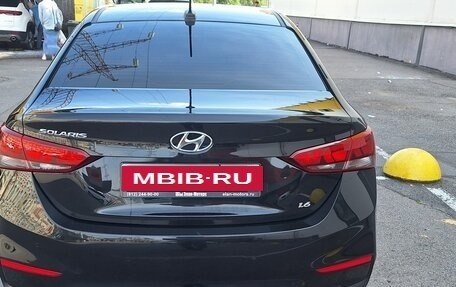 Hyundai Solaris II рестайлинг, 2017 год, 950 000 рублей, 5 фотография