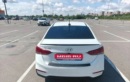 Hyundai Solaris II рестайлинг, 2018 год, 900 000 рублей, 5 фотография