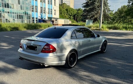 Mercedes-Benz E-Класс, 2005 год, 1 250 000 рублей, 4 фотография