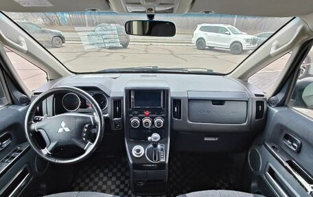 Mitsubishi Delica IV, 2010 год, 1 850 000 рублей, 2 фотография