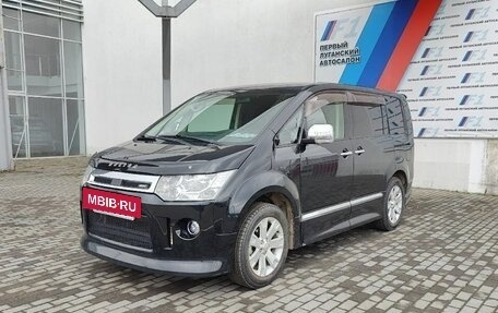 Mitsubishi Delica IV, 2010 год, 1 850 000 рублей, 4 фотография