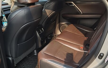Lexus RX IV рестайлинг, 2017 год, 3 650 000 рублей, 13 фотография