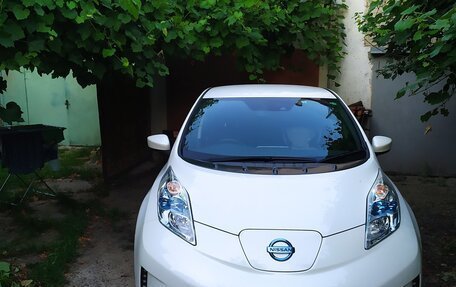 Nissan Leaf I, 2016 год, 974 000 рублей, 1 фотография