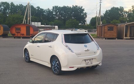 Nissan Leaf I, 2016 год, 974 000 рублей, 2 фотография