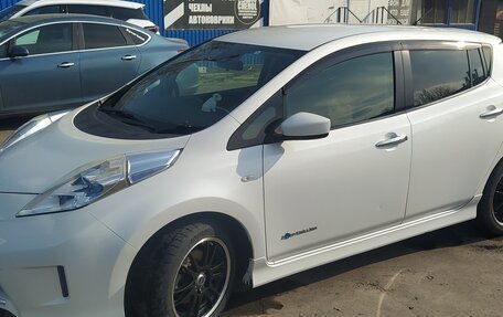 Nissan Leaf I, 2016 год, 974 000 рублей, 13 фотография