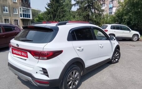 KIA Rio IV, 2021 год, 1 890 000 рублей, 6 фотография