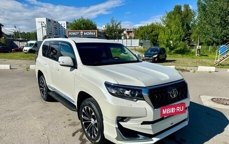 Toyota Land Cruiser Prado 150 рестайлинг 2, 2020 год, 4 850 000 рублей, 4 фотография