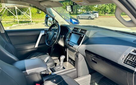 Toyota Land Cruiser Prado 150 рестайлинг 2, 2020 год, 4 850 000 рублей, 14 фотография