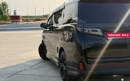 Toyota Vellfire II, 2018 год, 5 500 000 рублей, 4 фотография