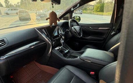 Toyota Vellfire II, 2018 год, 5 500 000 рублей, 10 фотография