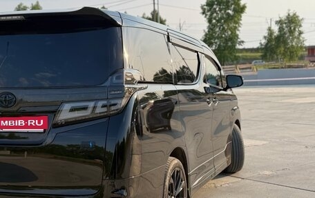 Toyota Vellfire II, 2018 год, 5 500 000 рублей, 6 фотография