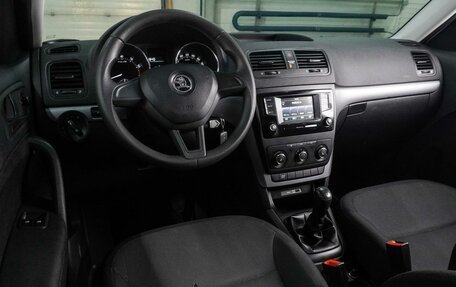Skoda Yeti I рестайлинг, 2016 год, 1 347 000 рублей, 6 фотография