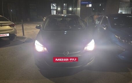 Opel Astra J, 2014 год, 770 000 рублей, 14 фотография