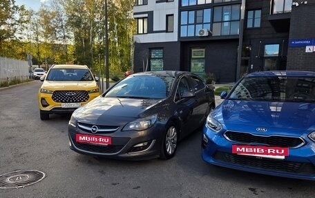 Opel Astra J, 2014 год, 770 000 рублей, 4 фотография
