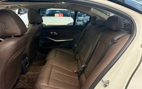 BMW 3 серия, 2023 год, 2 900 000 рублей, 9 фотография