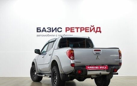 Mitsubishi L200 IV рестайлинг, 2012 год, 1 599 000 рублей, 7 фотография
