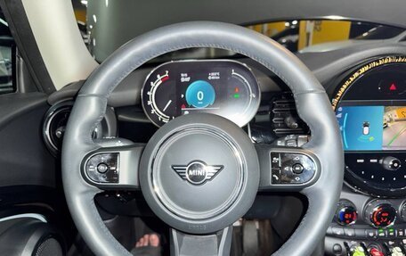 MINI Hatch, 2023 год, 1 890 000 рублей, 8 фотография