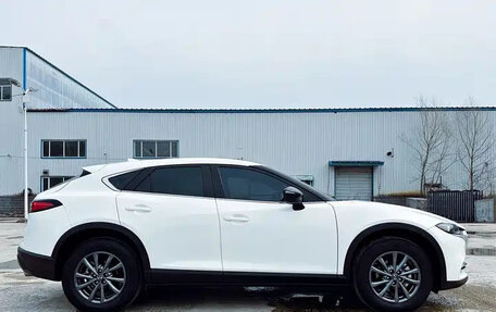 Mazda CX-4, 2021 год, 1 555 000 рублей, 9 фотография