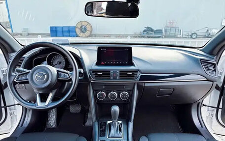 Mazda CX-4, 2021 год, 1 555 000 рублей, 8 фотография