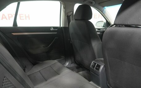 Volkswagen Jetta VI, 2010 год, 400 000 рублей, 11 фотография