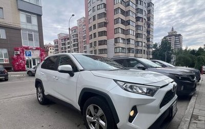Toyota RAV4, 2022 год, 3 900 000 рублей, 1 фотография