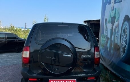 Chevrolet Niva I рестайлинг, 2006 год, 140 000 рублей, 1 фотография