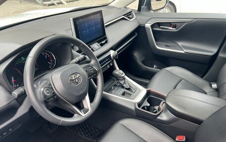 Toyota RAV4, 2022 год, 3 900 000 рублей, 4 фотография